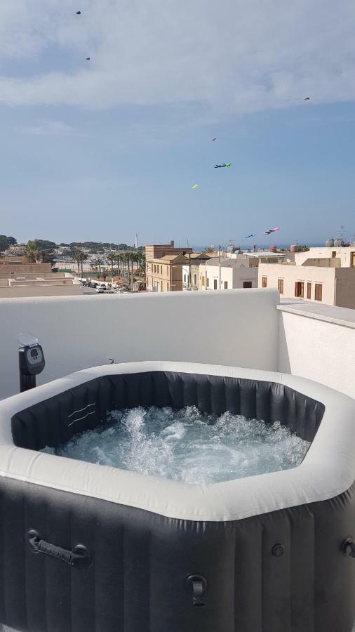 Azul Apartment Con Vasca Idromassaggio San Vito Lo Capo Bagian luar foto